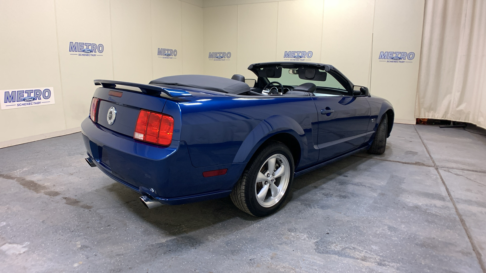 2007 Ford Mustang GT Deluxe 38