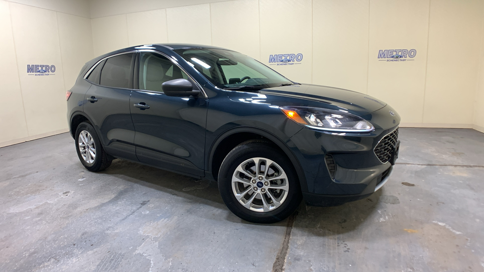 2022 Ford Escape SE 1