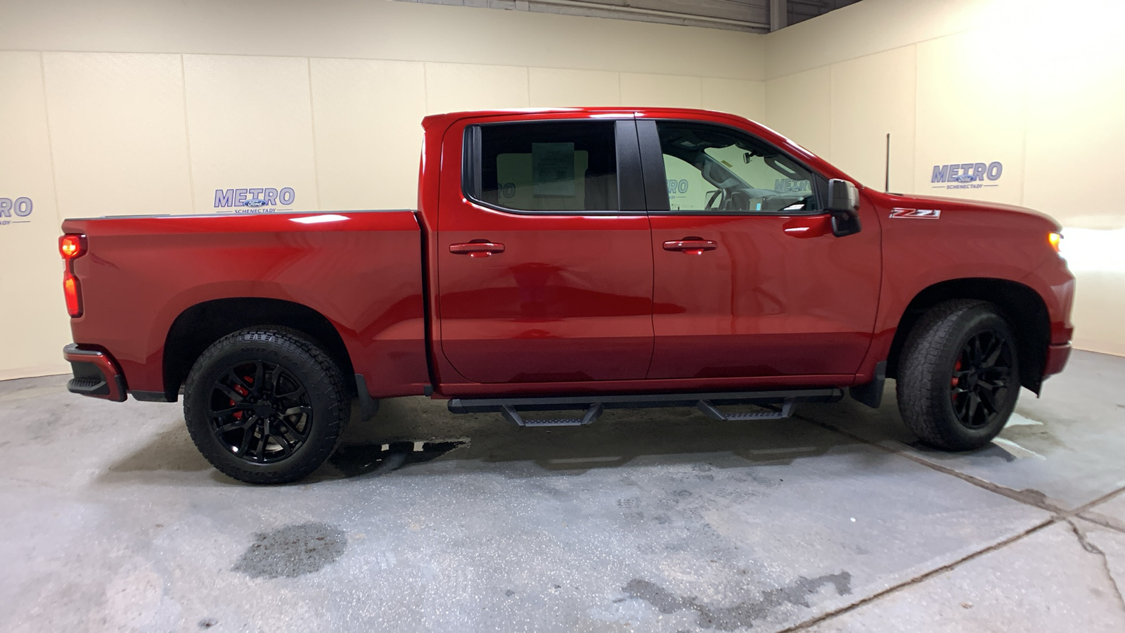 2023 Chevrolet Silverado 1500 RST 2