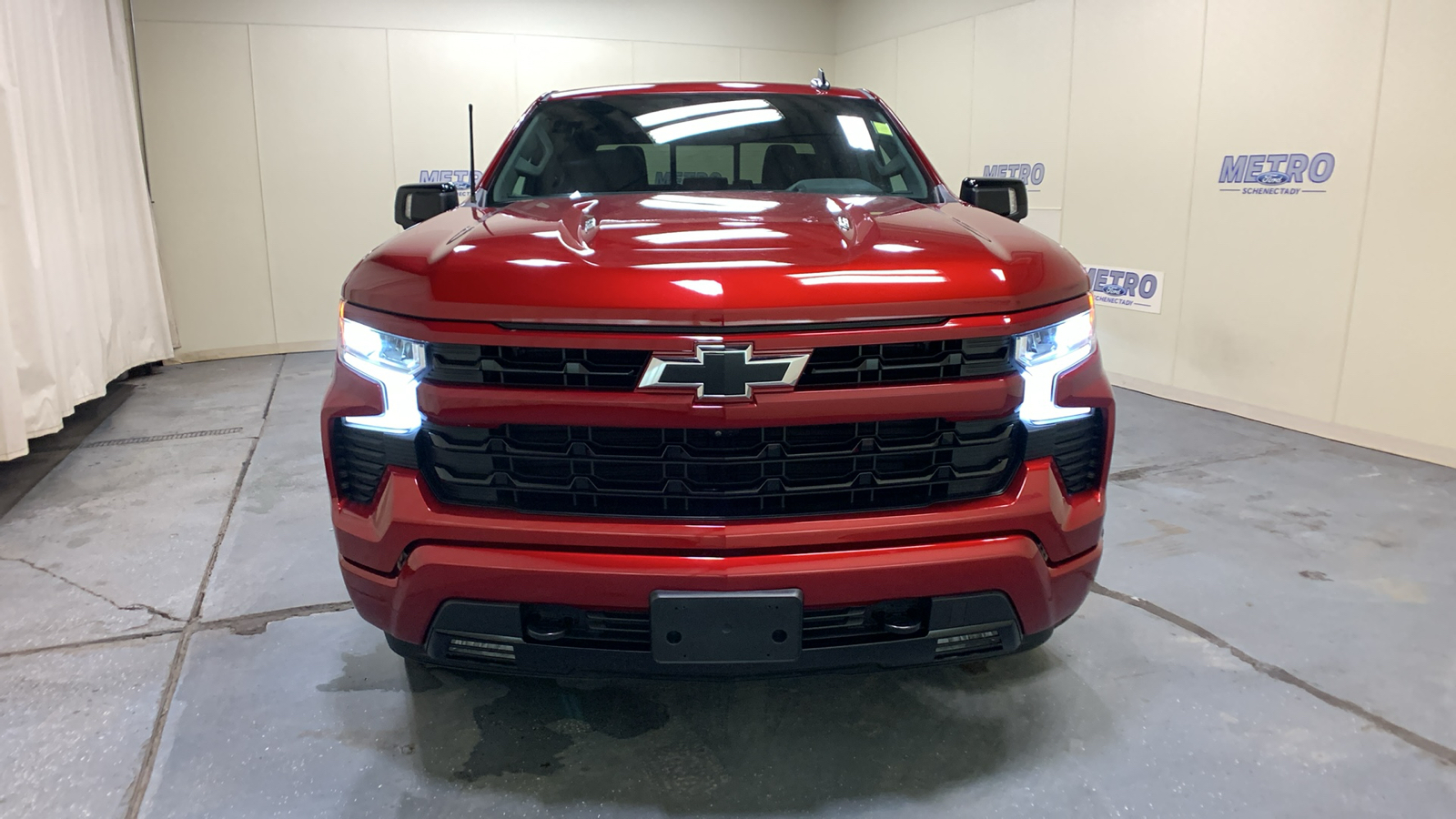 2023 Chevrolet Silverado 1500 RST 8