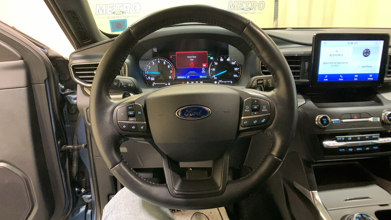 2020 Ford Explorer XLT 30