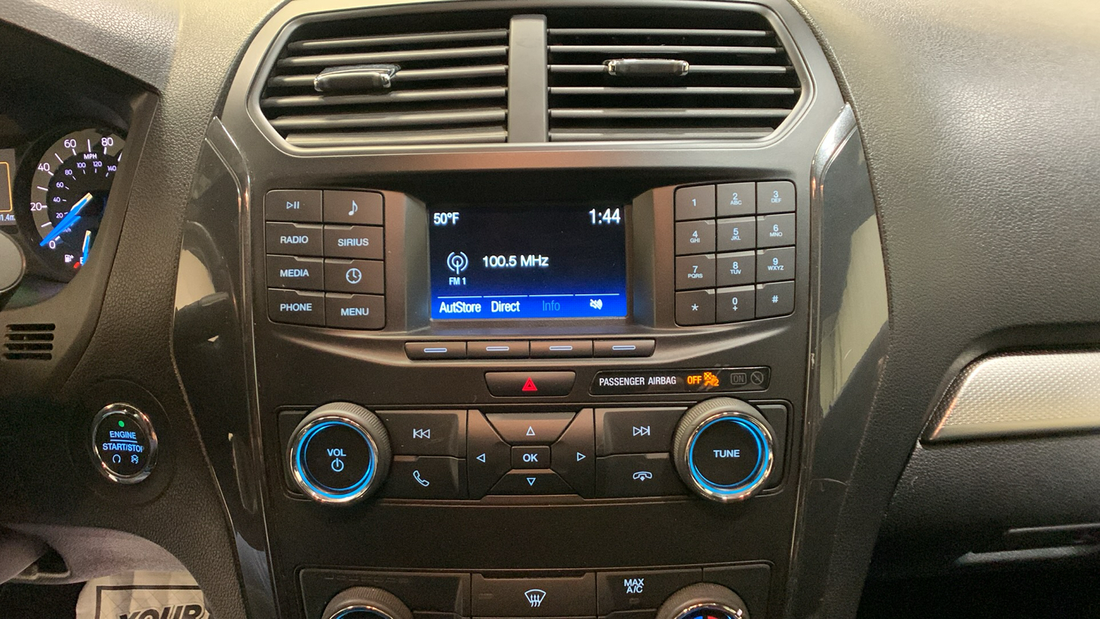2018 Ford Explorer XLT 38
