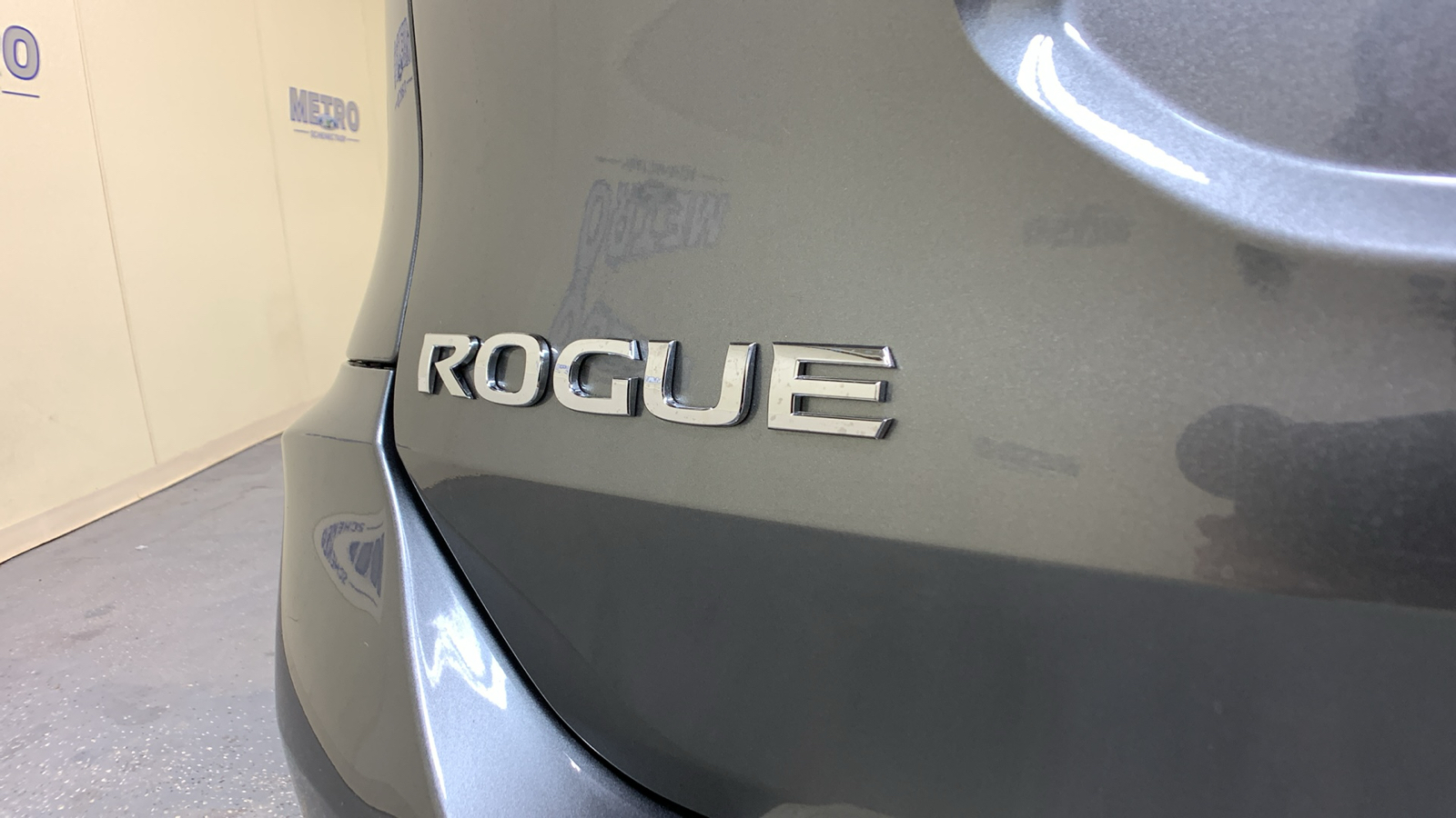 2019 Nissan Rogue SL 18