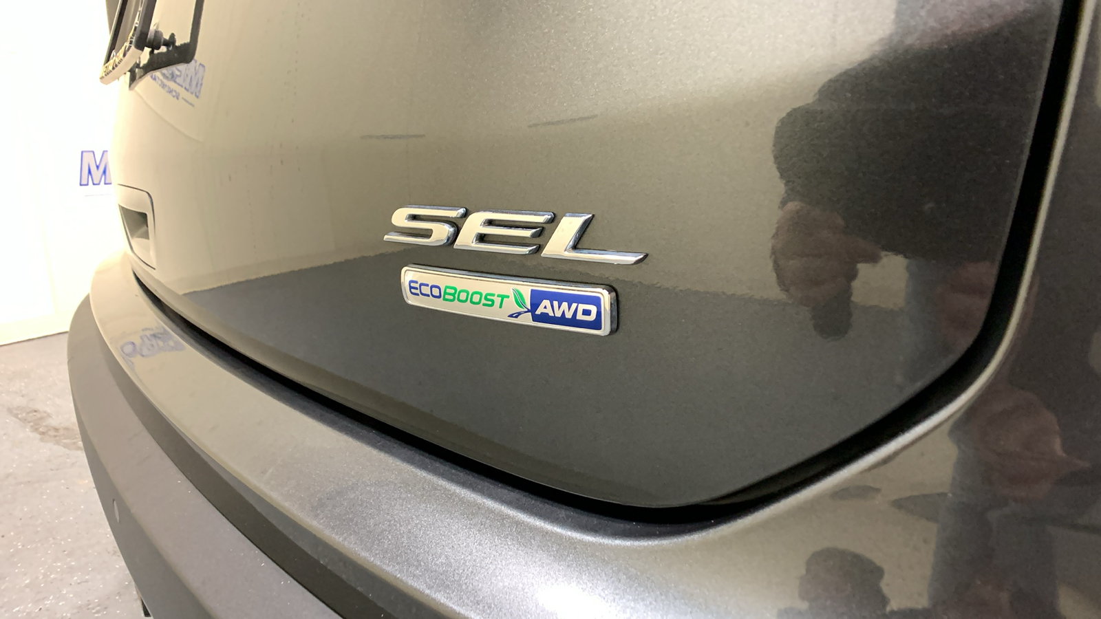 2020 Ford Edge SEL 16