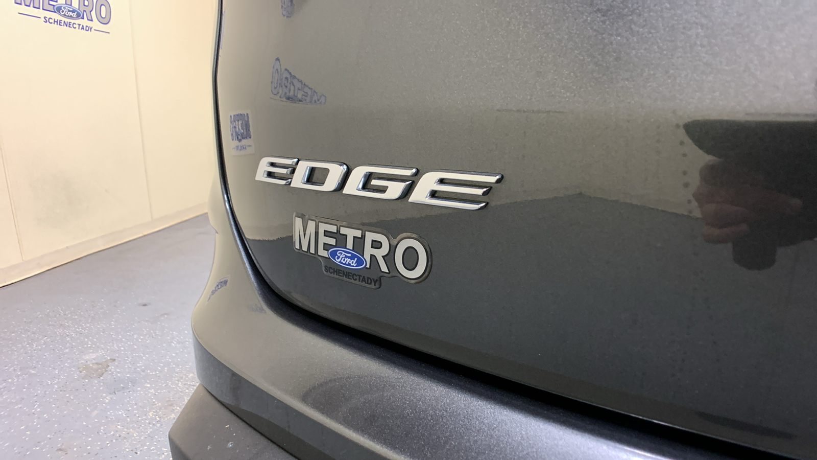 2020 Ford Edge SEL 18