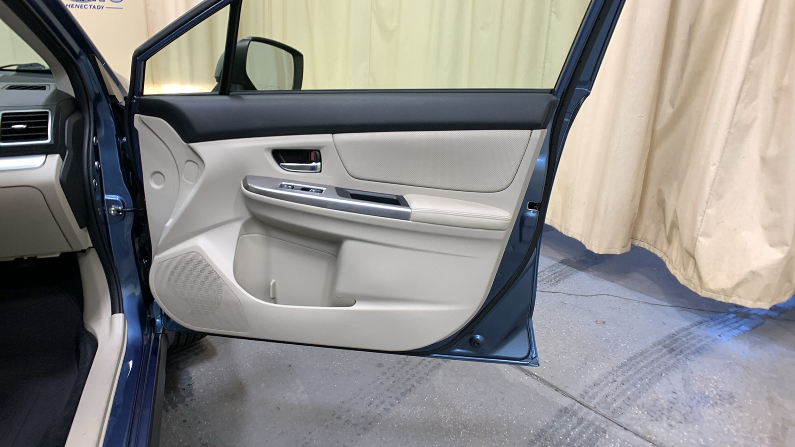 2015 Subaru XV Crosstrek 2.0i Limited 10