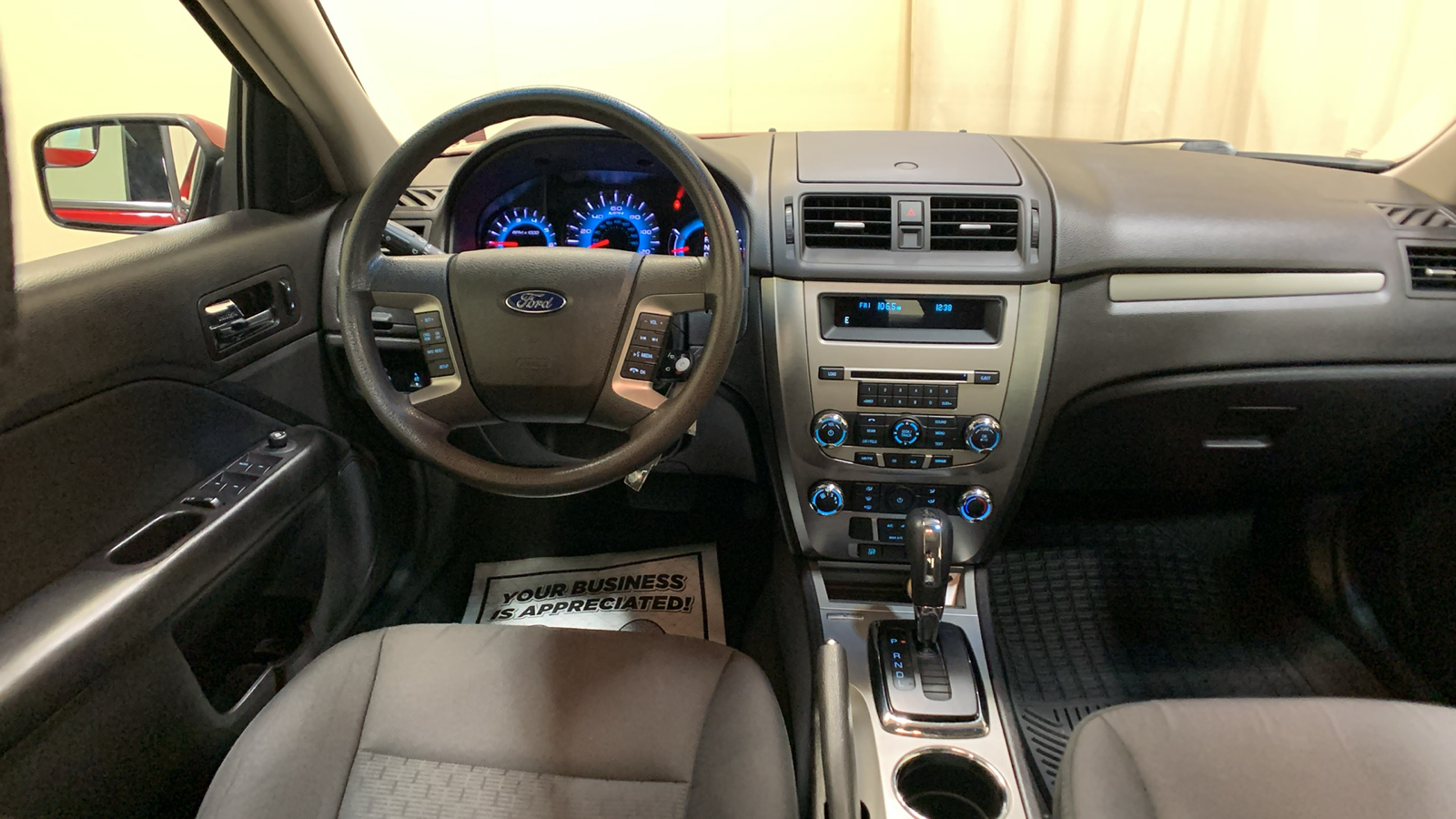 2011 Ford Fusion SE 22