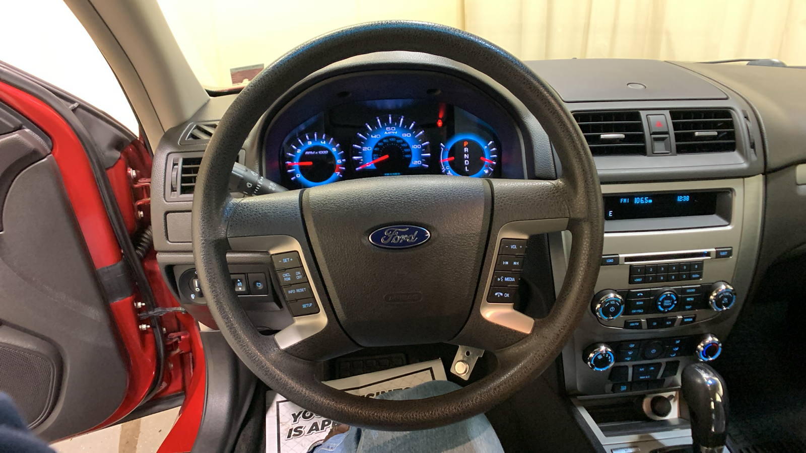 2011 Ford Fusion SE 29
