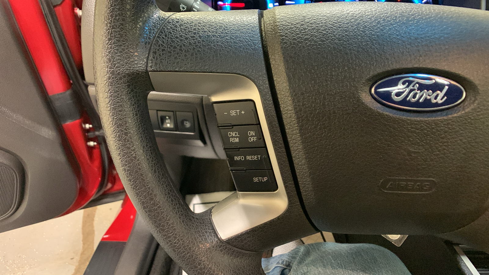2011 Ford Fusion SE 30