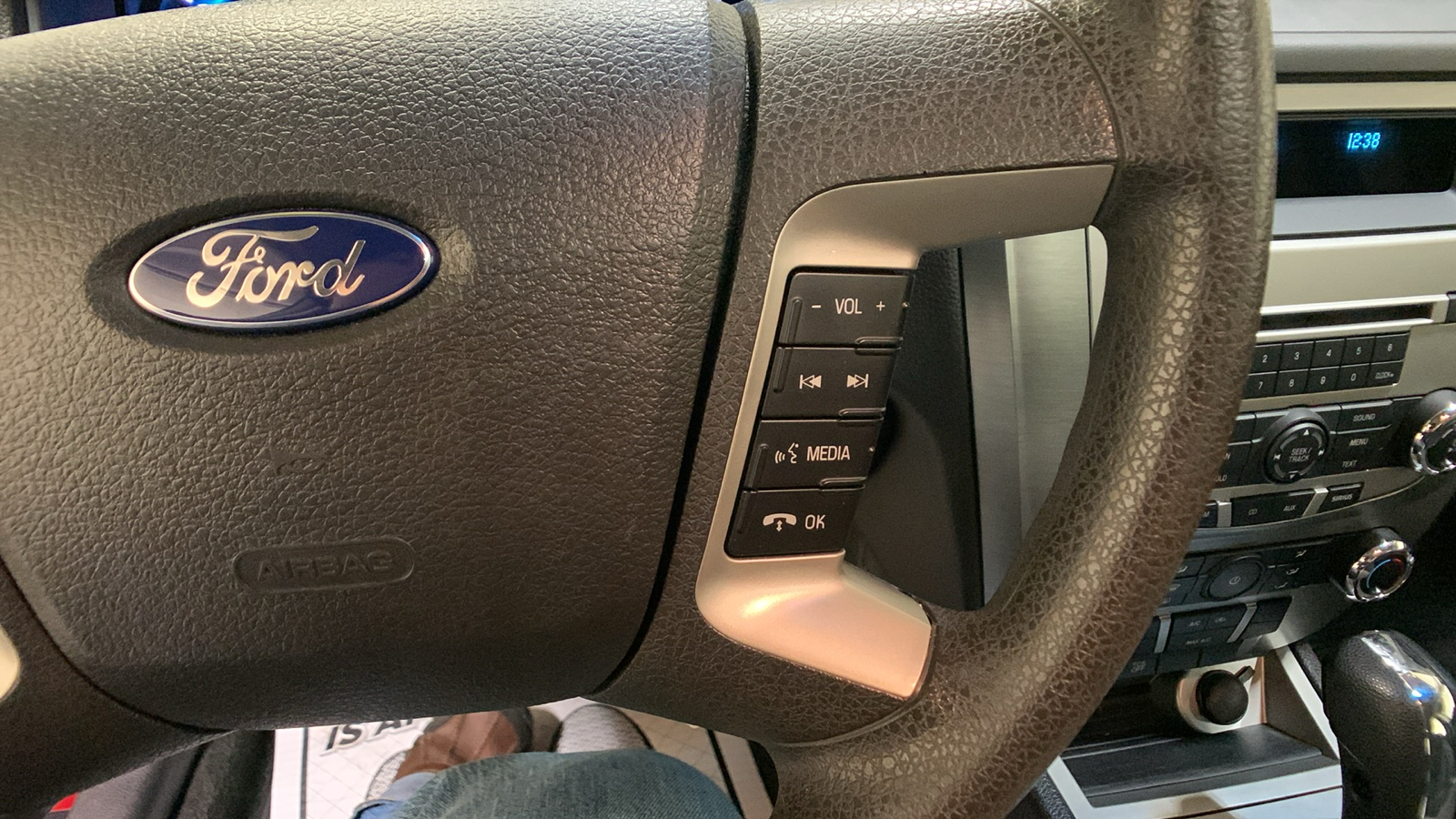 2011 Ford Fusion SE 31