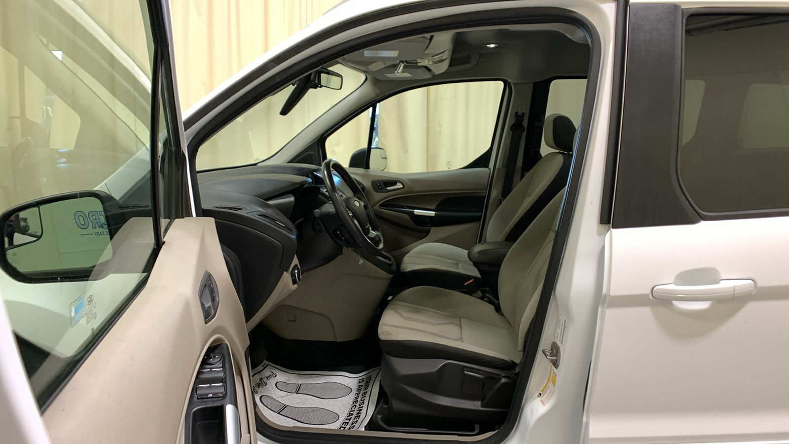 2016 Ford Transit Connect XLT 27