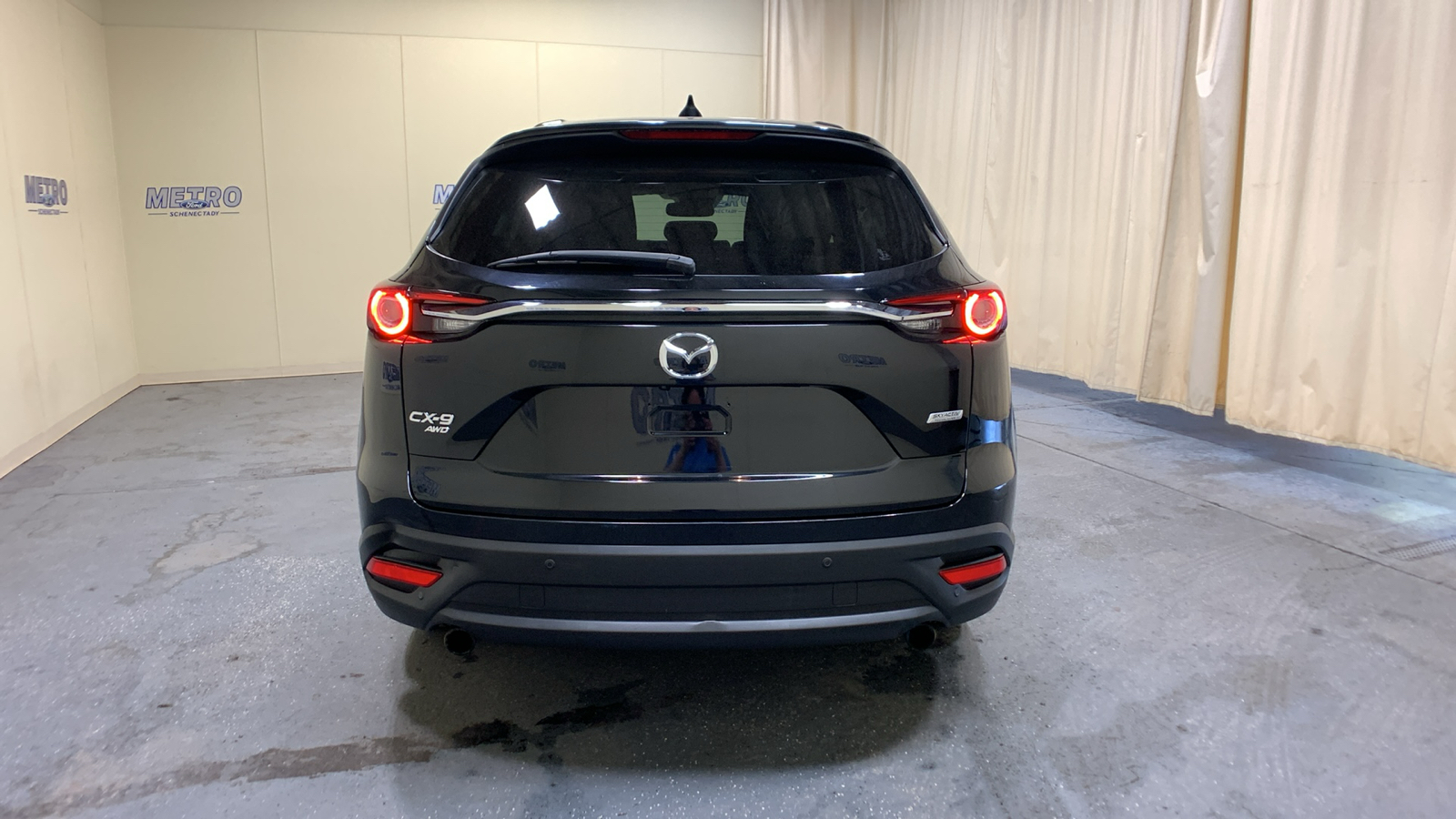 2018 Mazda CX-9 Touring 4
