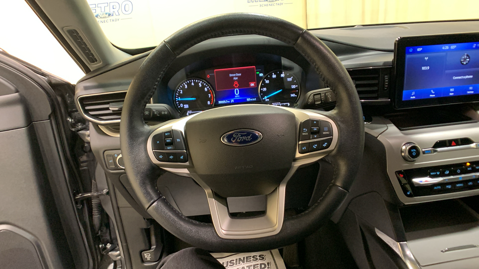 2022 Ford Explorer XLT 34
