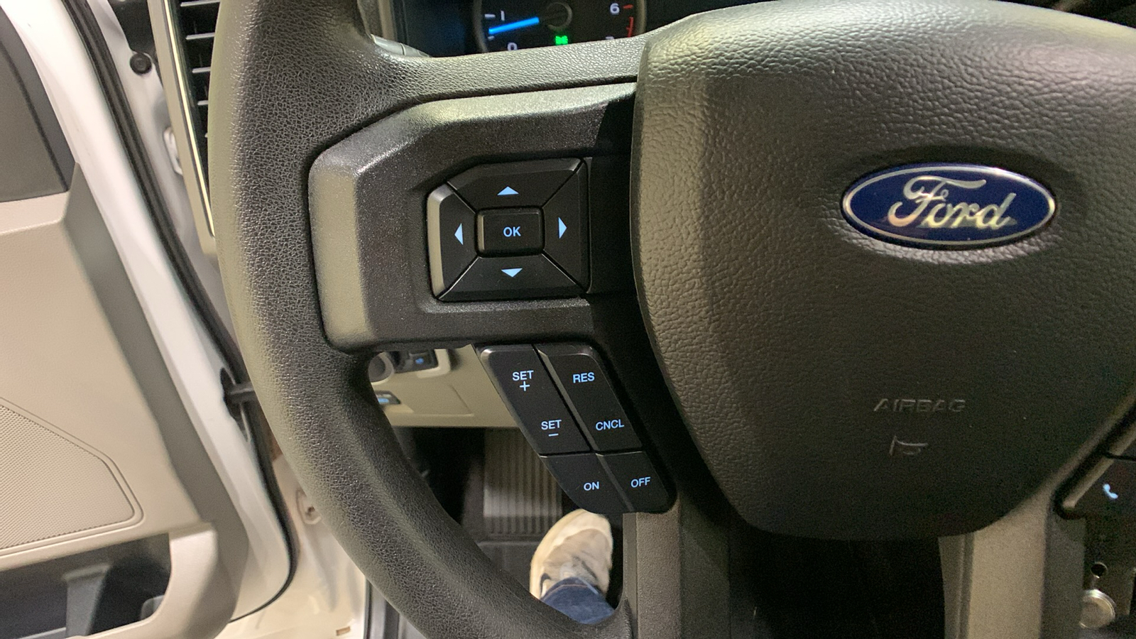 2019 Ford F-150 XLT 27