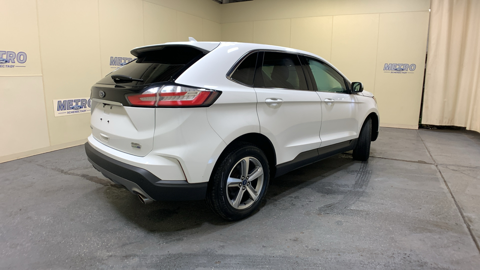 2019 Ford Edge SEL 3