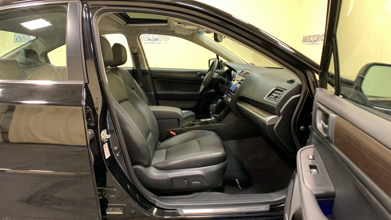2016 Subaru Legacy 3.6R 12