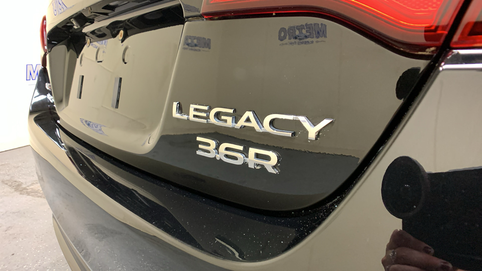 2016 Subaru Legacy 3.6R 17