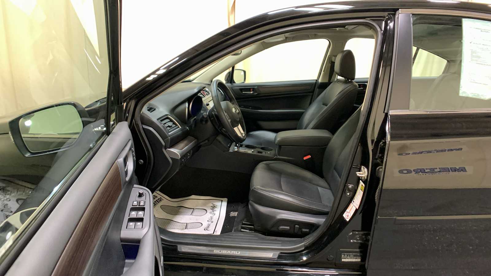 2016 Subaru Legacy 3.6R 29