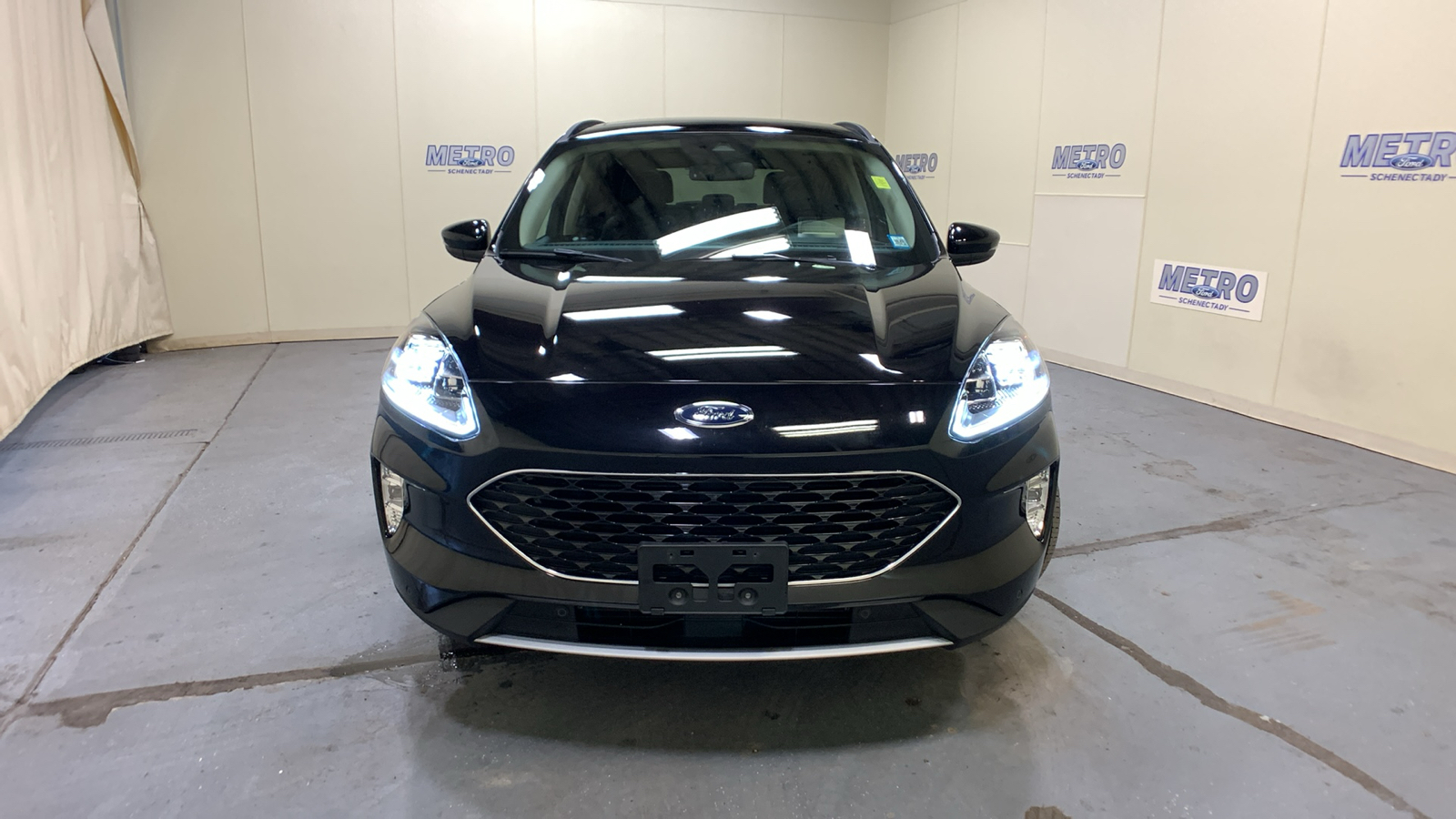 2020 Ford Escape Titanium 8