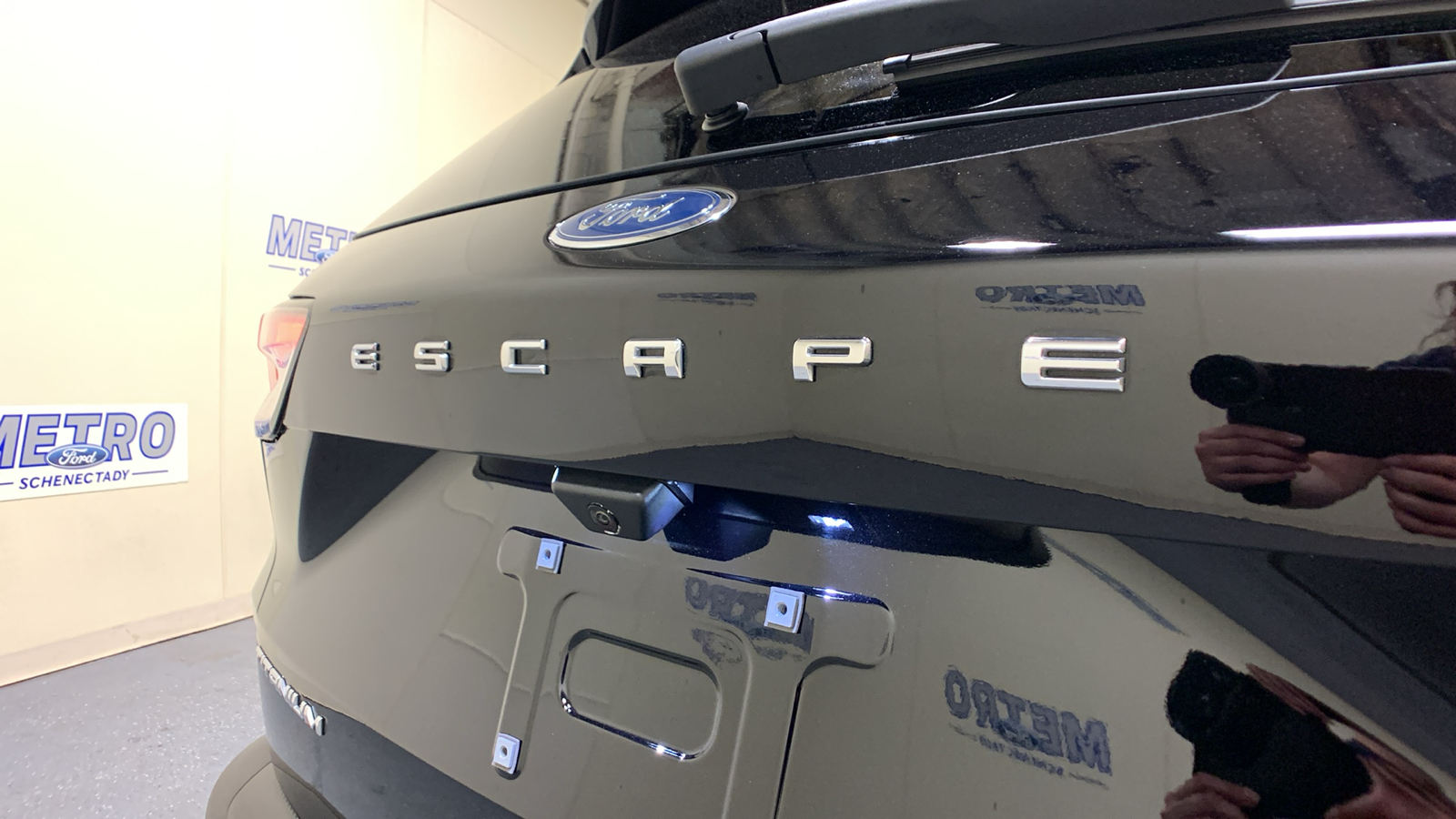 2020 Ford Escape Titanium 18