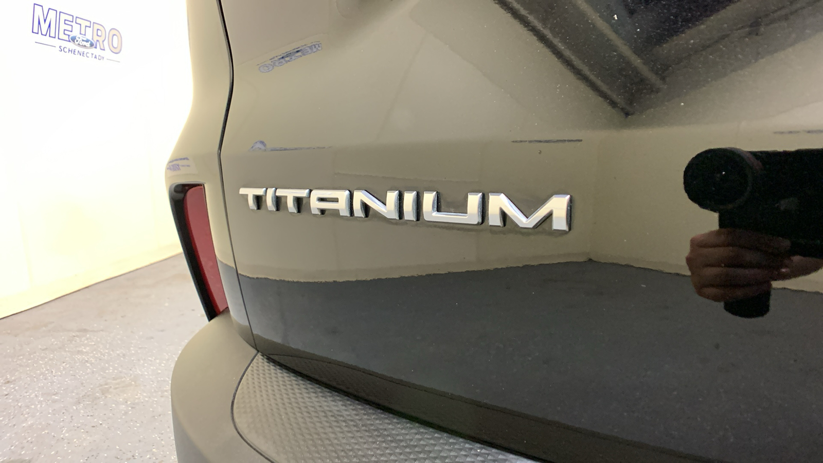 2020 Ford Escape Titanium 19