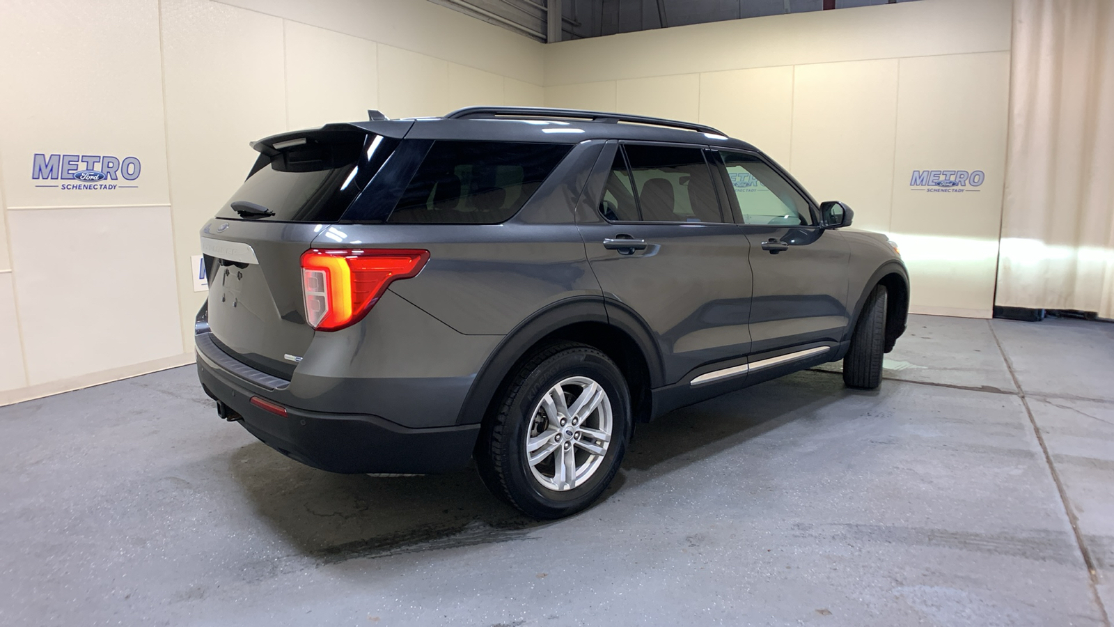 2020 Ford Explorer XLT 3