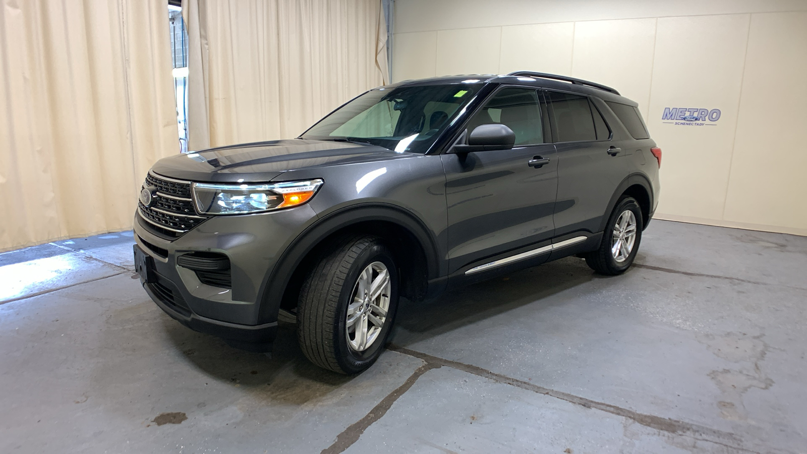 2020 Ford Explorer XLT 7