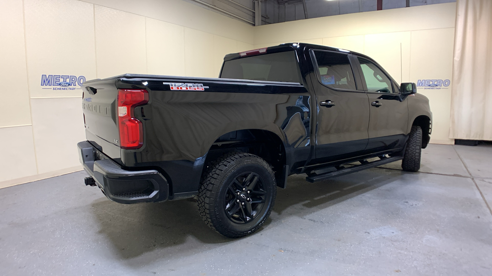 2021 Chevrolet Silverado 1500 LT Trail Boss 3