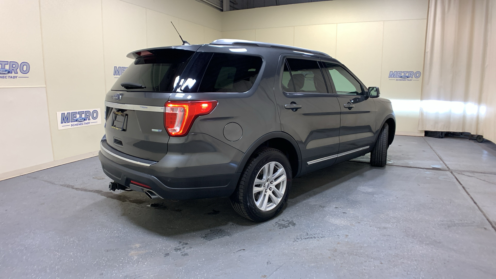 2018 Ford Explorer XLT 3