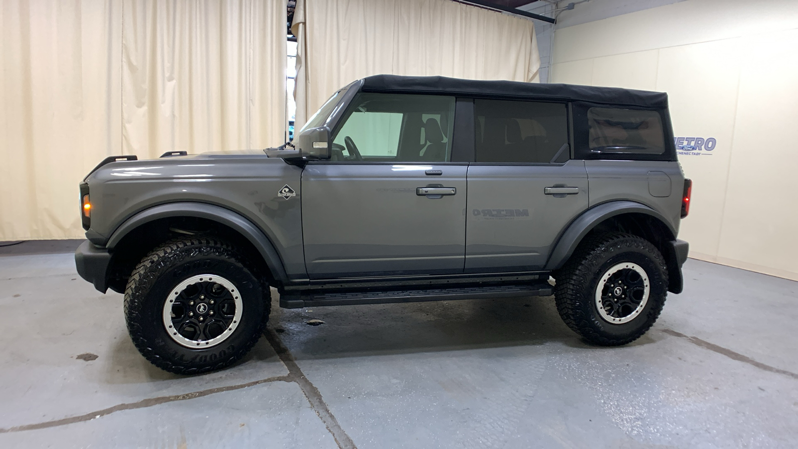 2021 Ford Bronco Outer Banks 6