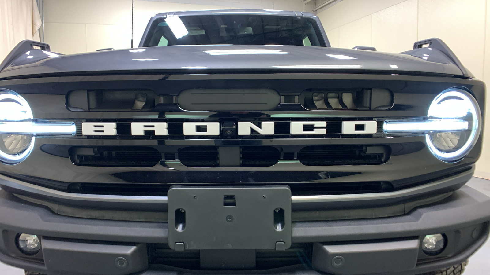 2021 Ford Bronco Outer Banks 48