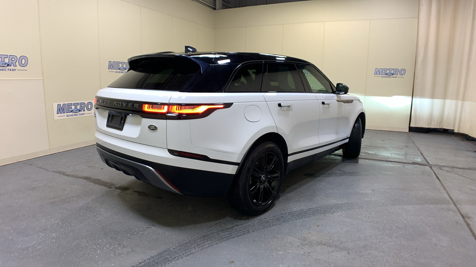 2020 Land Rover Range Rover Velar P250 R-Dynamic S 3