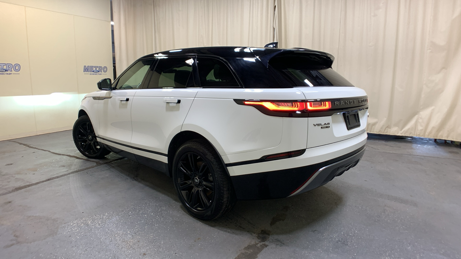 2020 Land Rover Range Rover Velar P250 R-Dynamic S 5