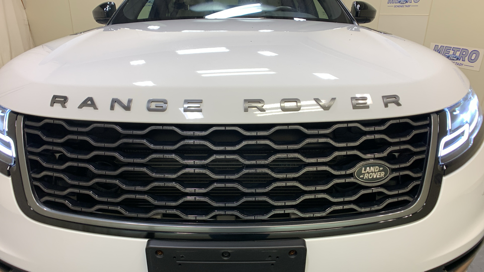 2020 Land Rover Range Rover Velar P250 R-Dynamic S 48