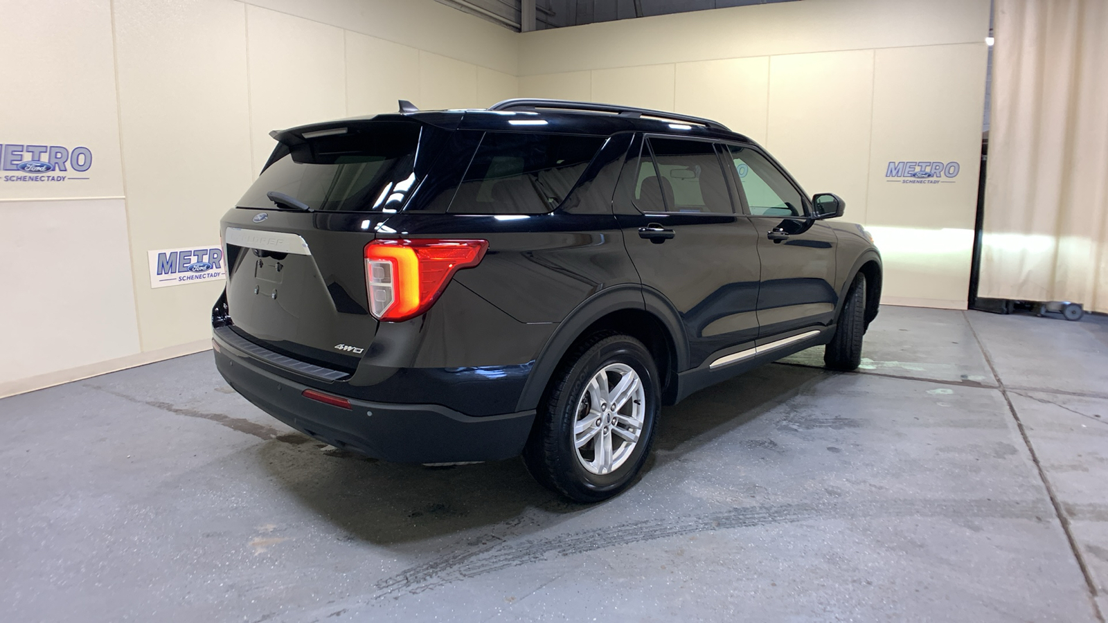 2022 Ford Explorer XLT 3