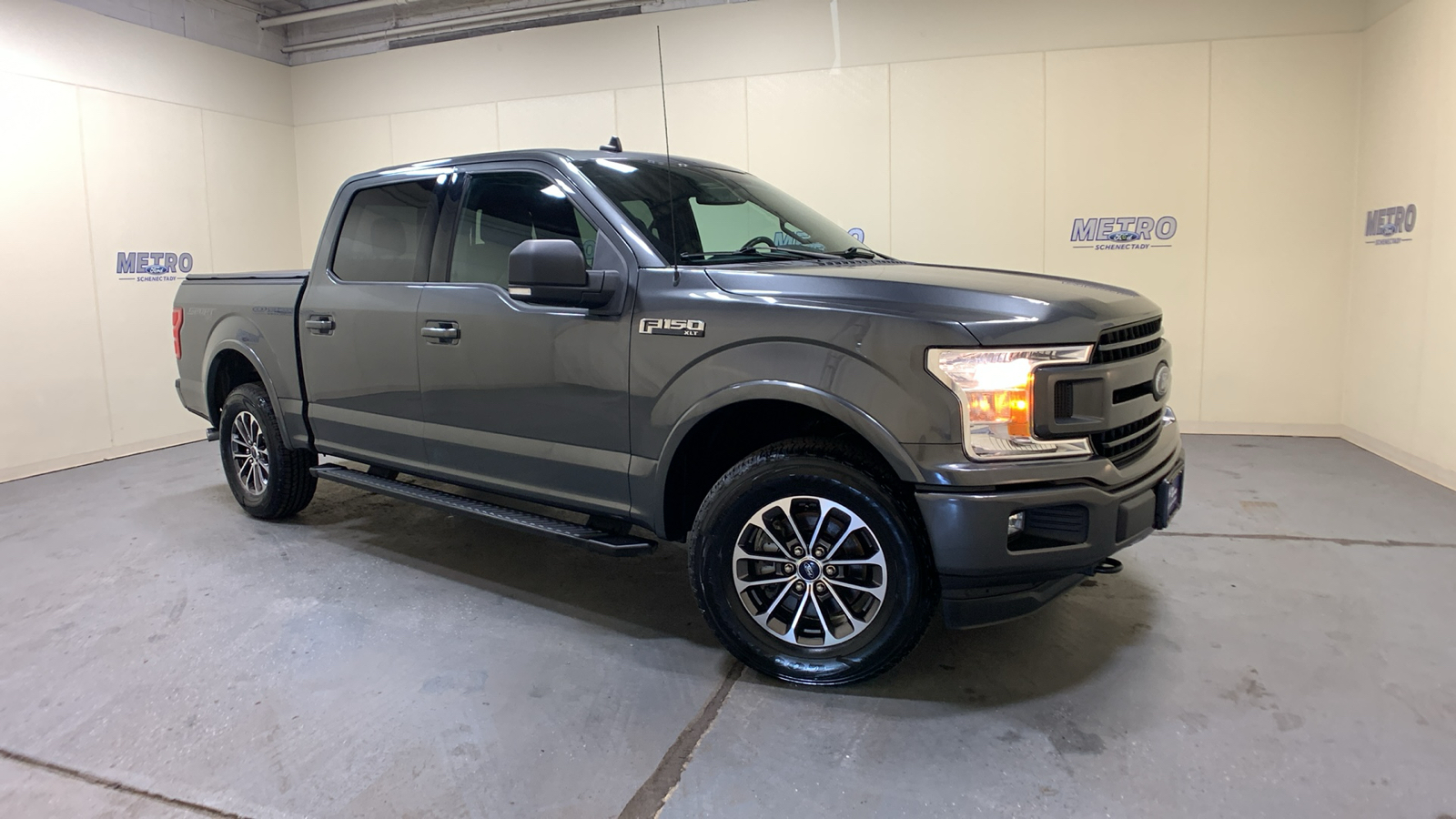 2019 Ford F-150 XLT 1