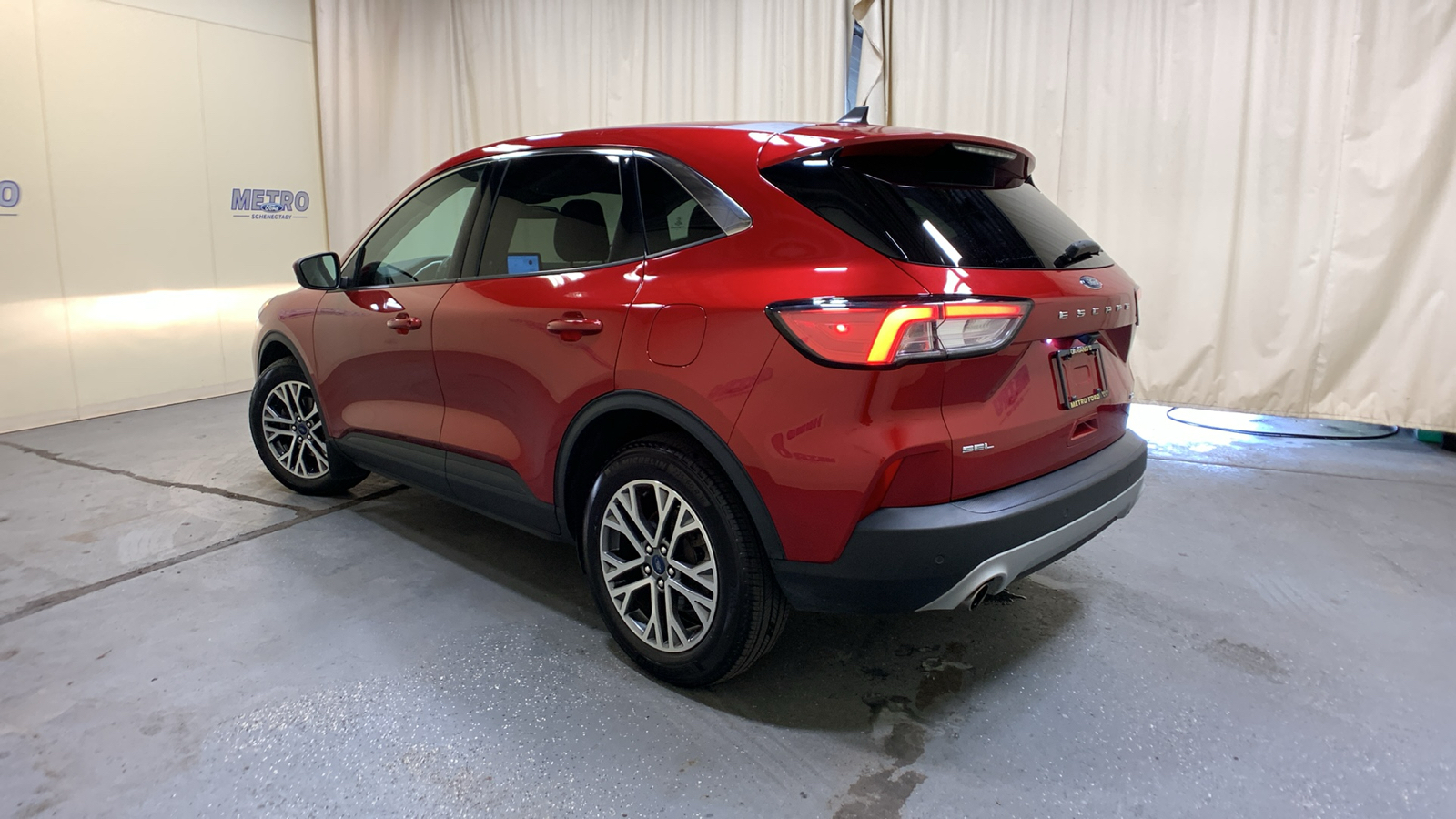 2022 Ford Escape SEL 5