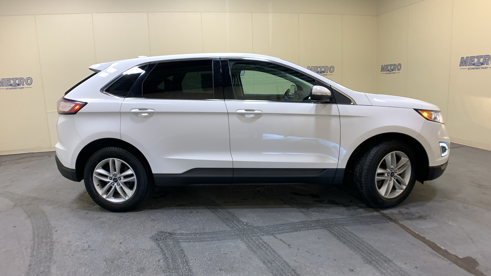 2018 Ford Edge SEL 2