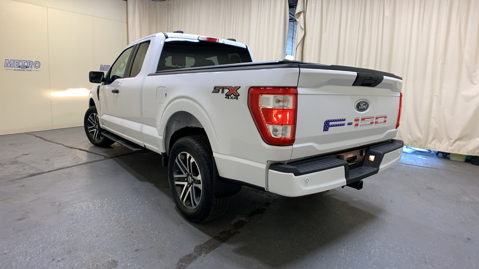 2023 Ford F-150 XL 5