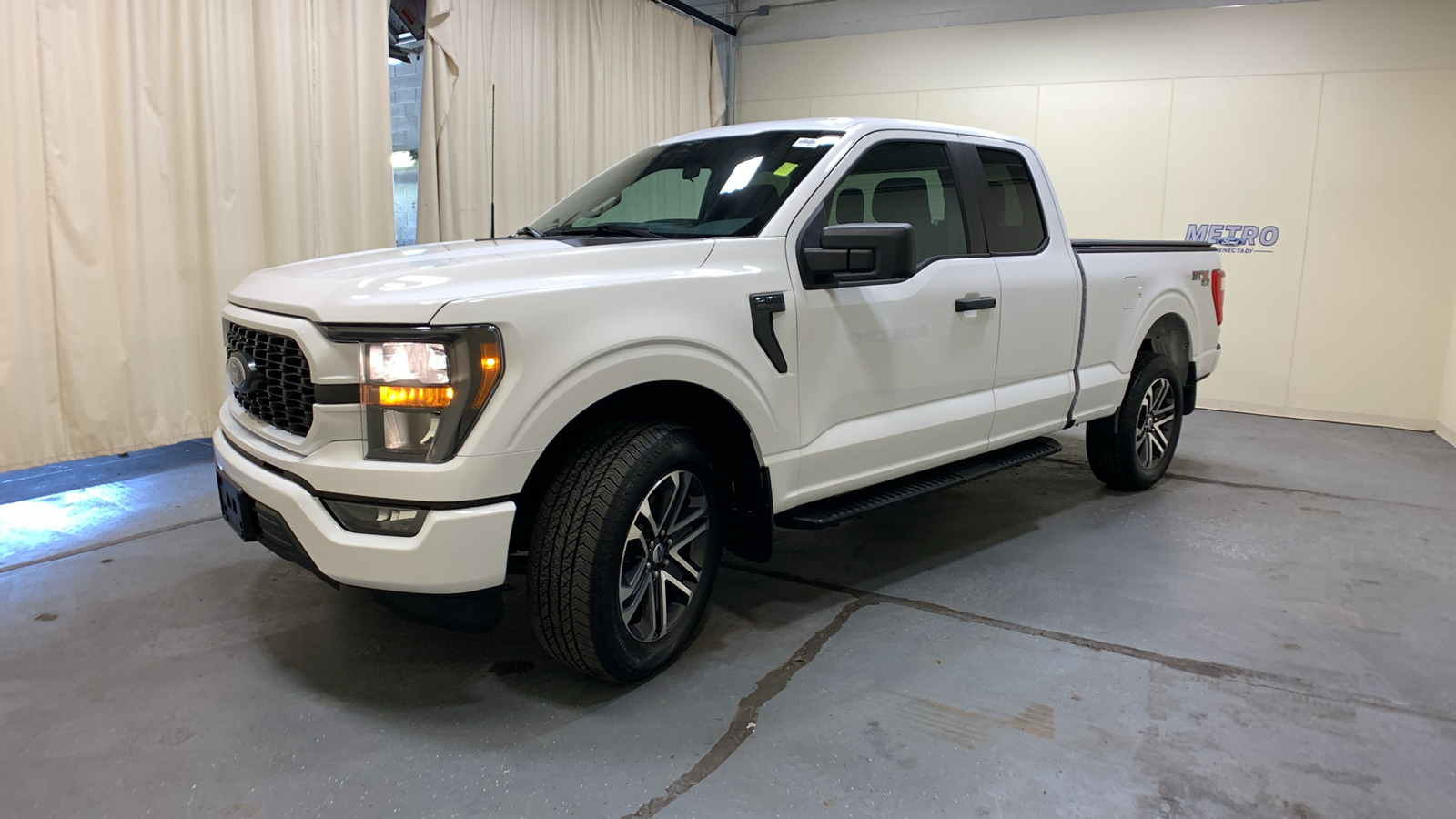 2023 Ford F-150 XL 7