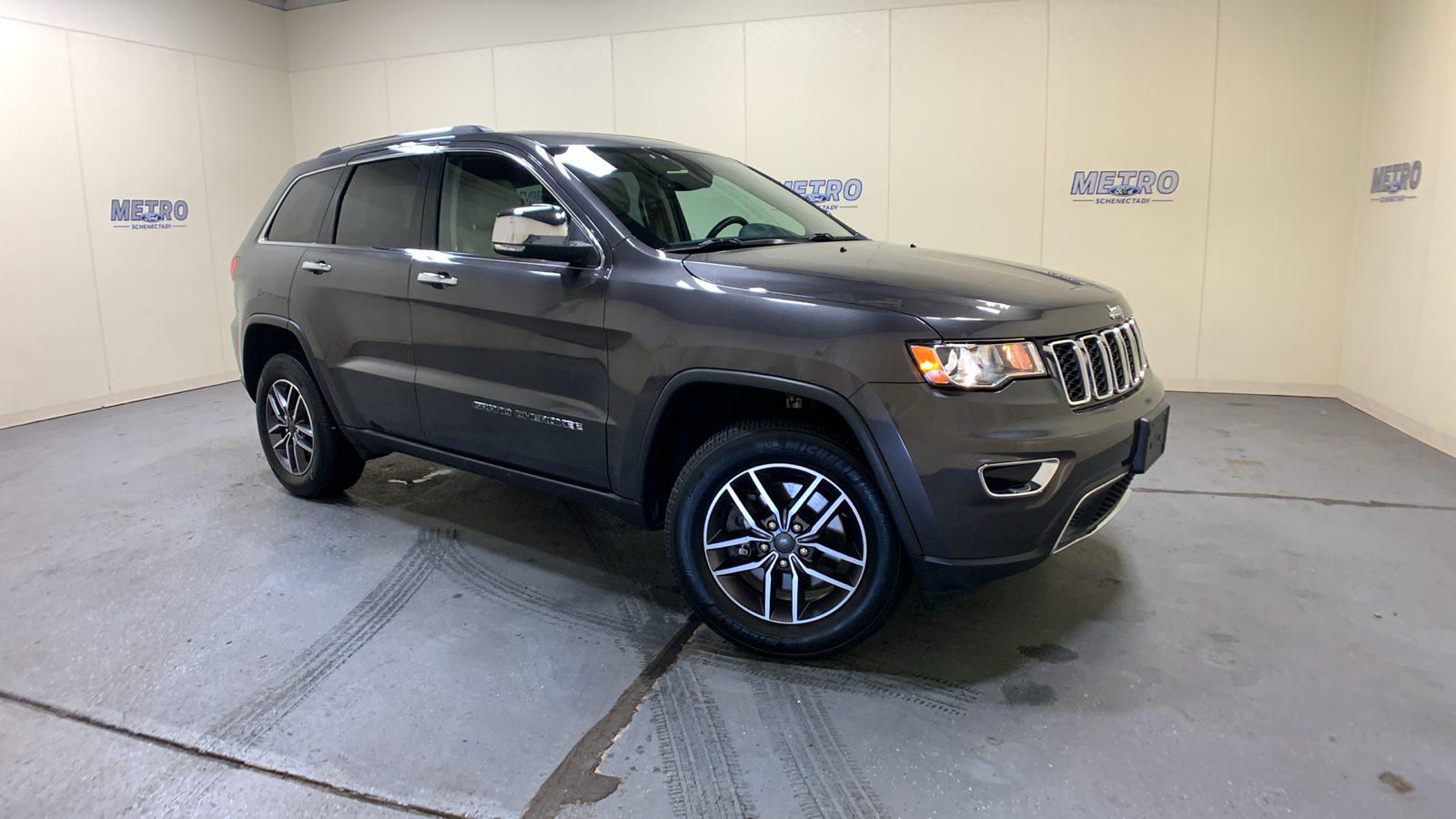 2021 Jeep Grand Cherokee Limited 1