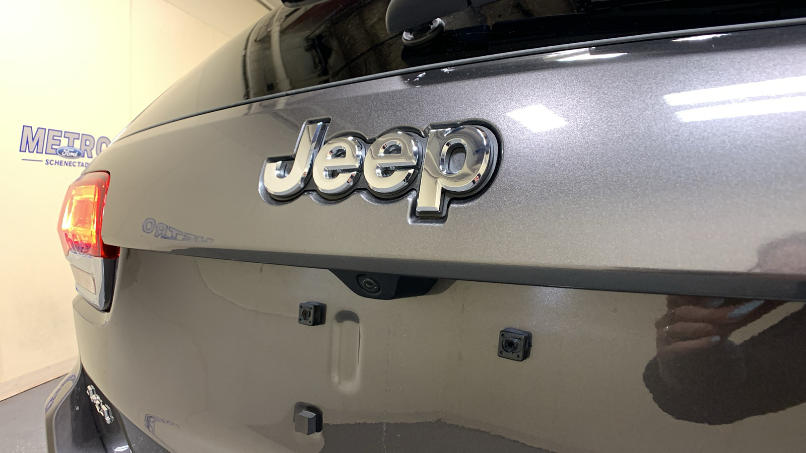 2021 Jeep Grand Cherokee Limited 18