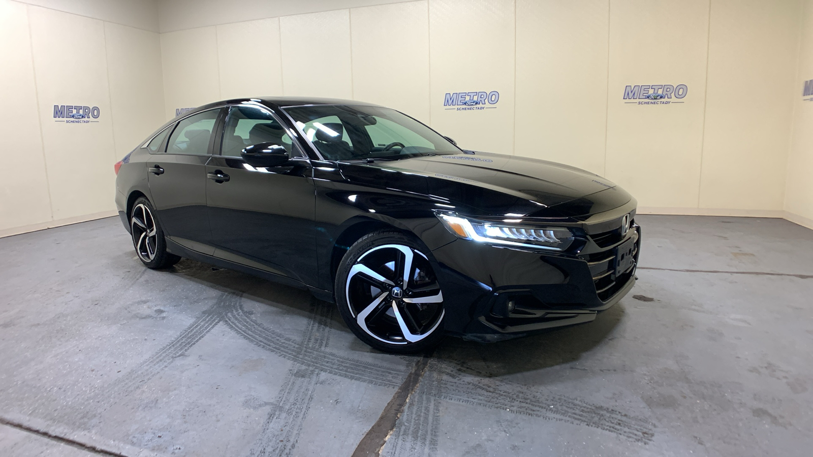 2021 Honda Accord Sport 2.0T 1