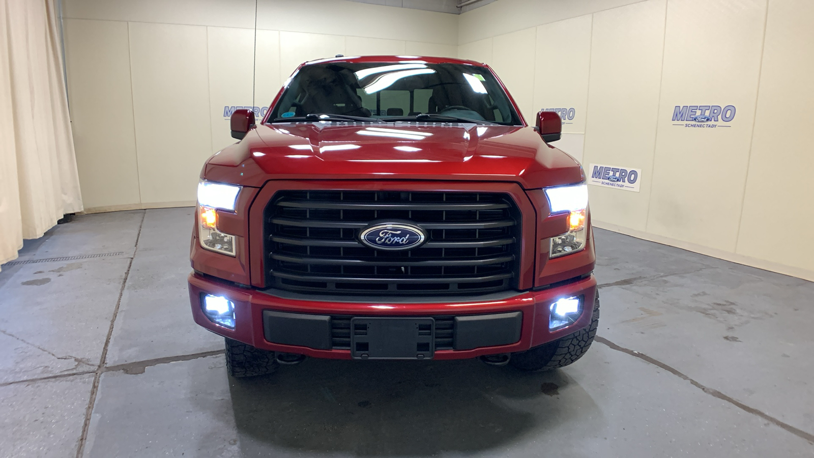 2016 Ford F-150 XLT 44