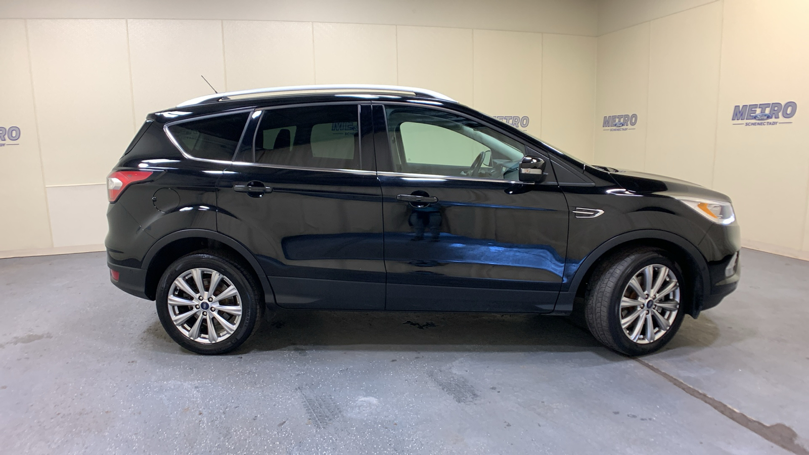 2018 Ford Escape Titanium 2