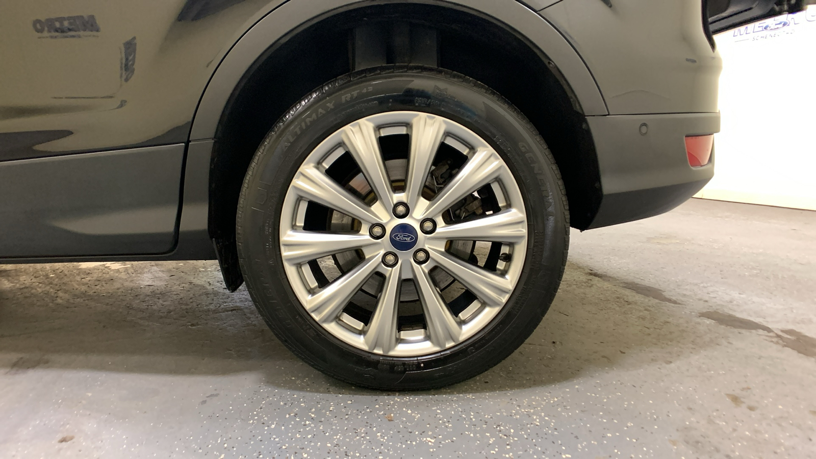 2018 Ford Escape Titanium 21