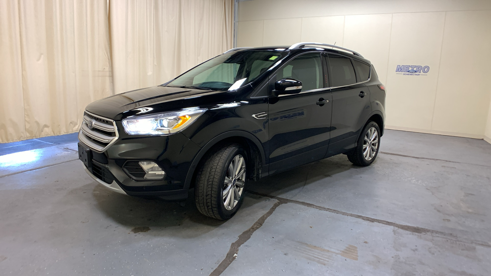 2018 Ford Escape Titanium 44