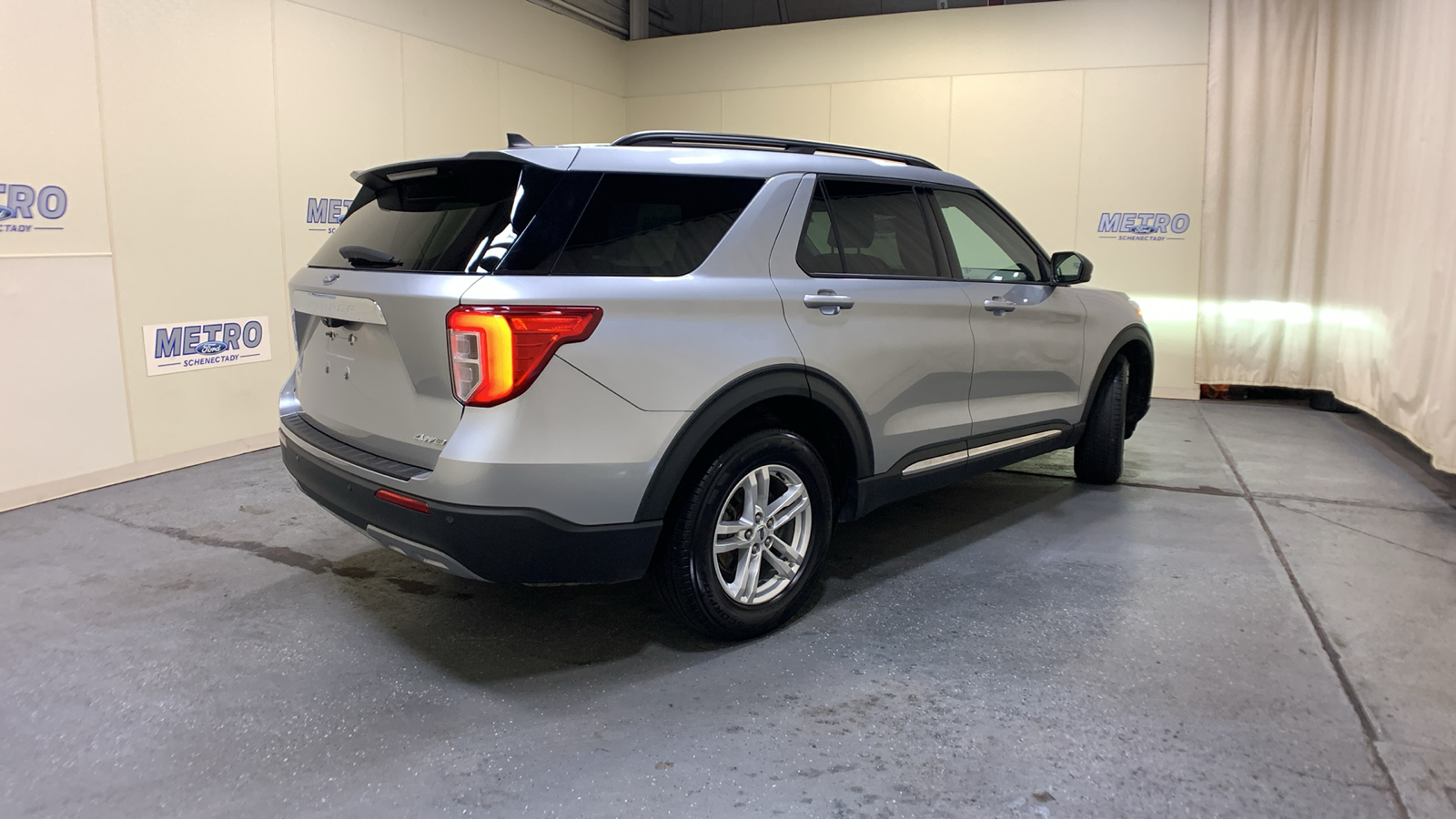 2022 Ford Explorer XLT 3