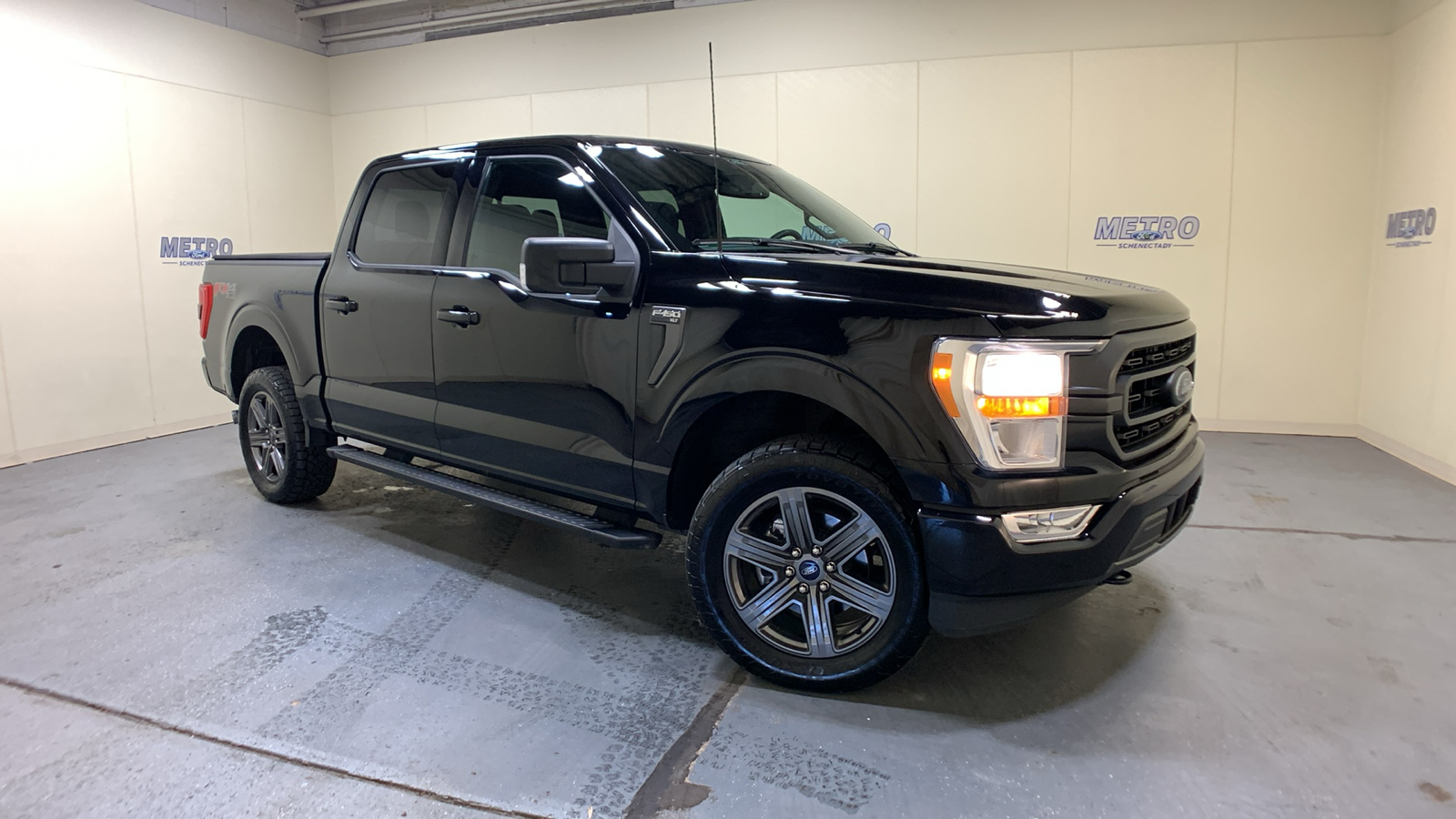 2021 Ford F-150 XLT 1