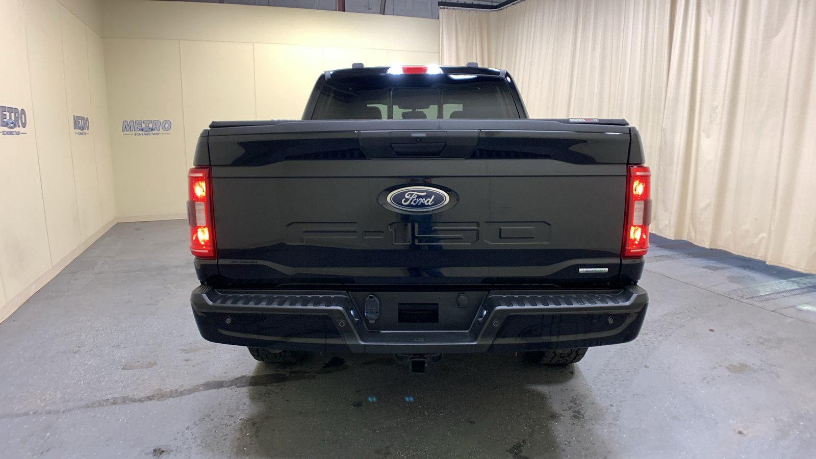 2021 Ford F-150 XLT 4